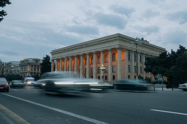 Découvrez l'Essentiel pour Vivre une Soirée Inoubliable au Théâtre Bolchoï : Astuces et Conseils pour Apprécier un Ballet